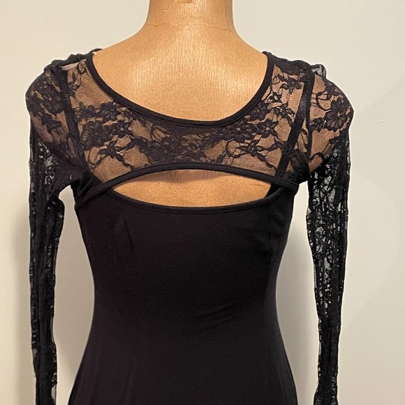 Venus - mini  black dress with lace - size medium  - - Picture 5 of 7